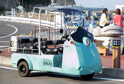 観光イメージ：レンタル電気自動車「DEAI」